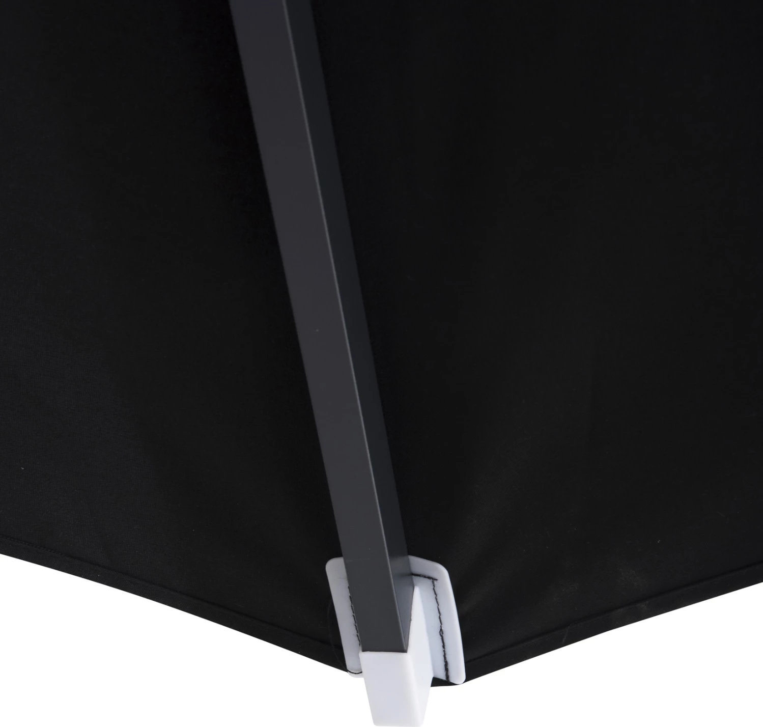 Profesionalni dežnik iz aluminija premera 2.20m iz aluminija črne barve iz akrilne tkanine FH6028.03