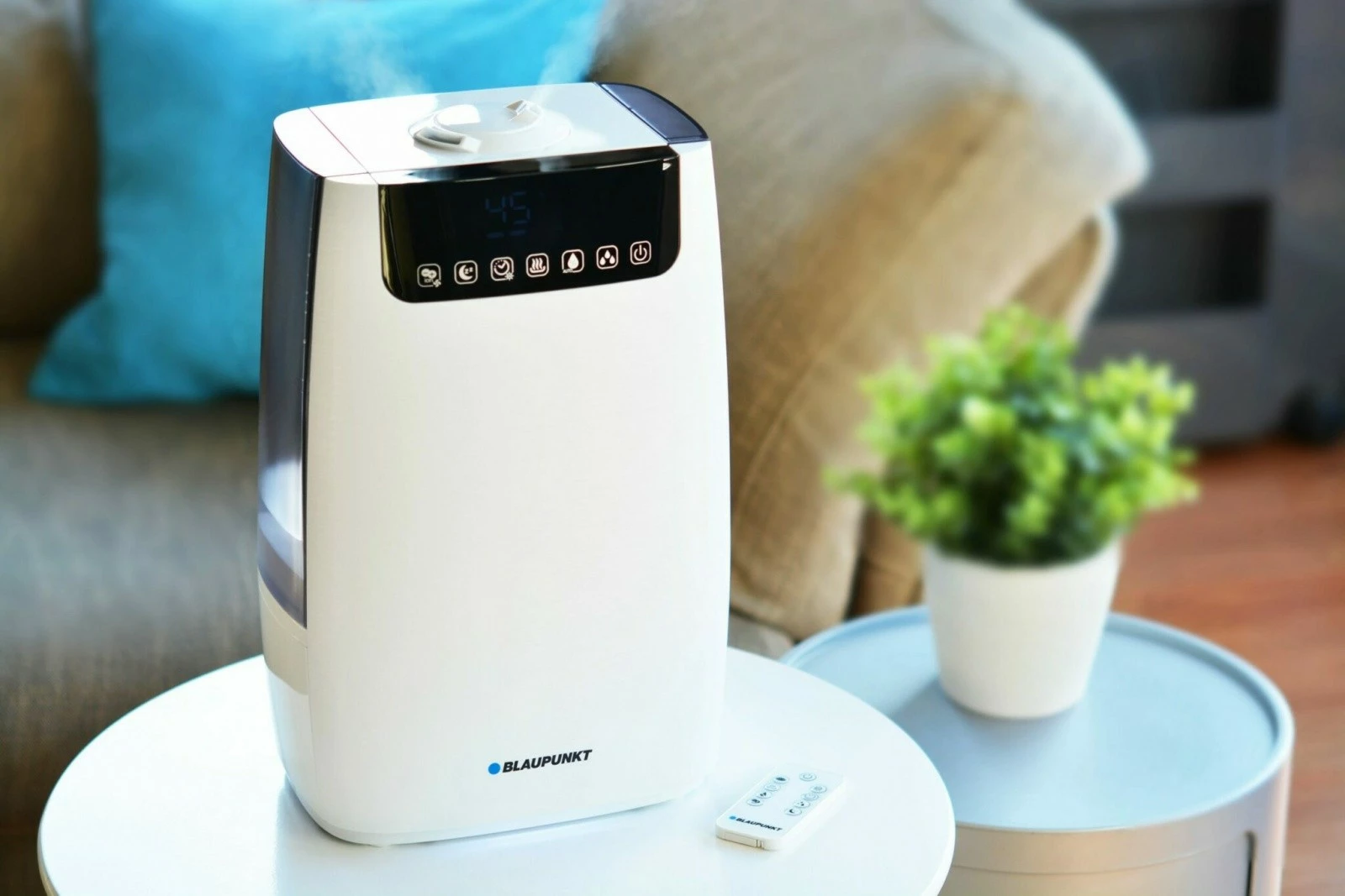 Vlažilnik zraka z ionizacijo, aromaterapijo in UV Blaupunkt AHS803, 5 L, bel