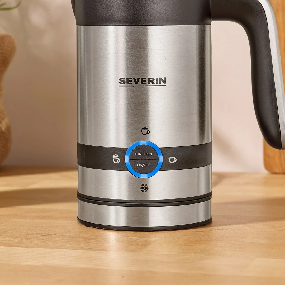 Pena za mleko SEVERIN SM 3584, avtomatska, 100 ml, črno/inox