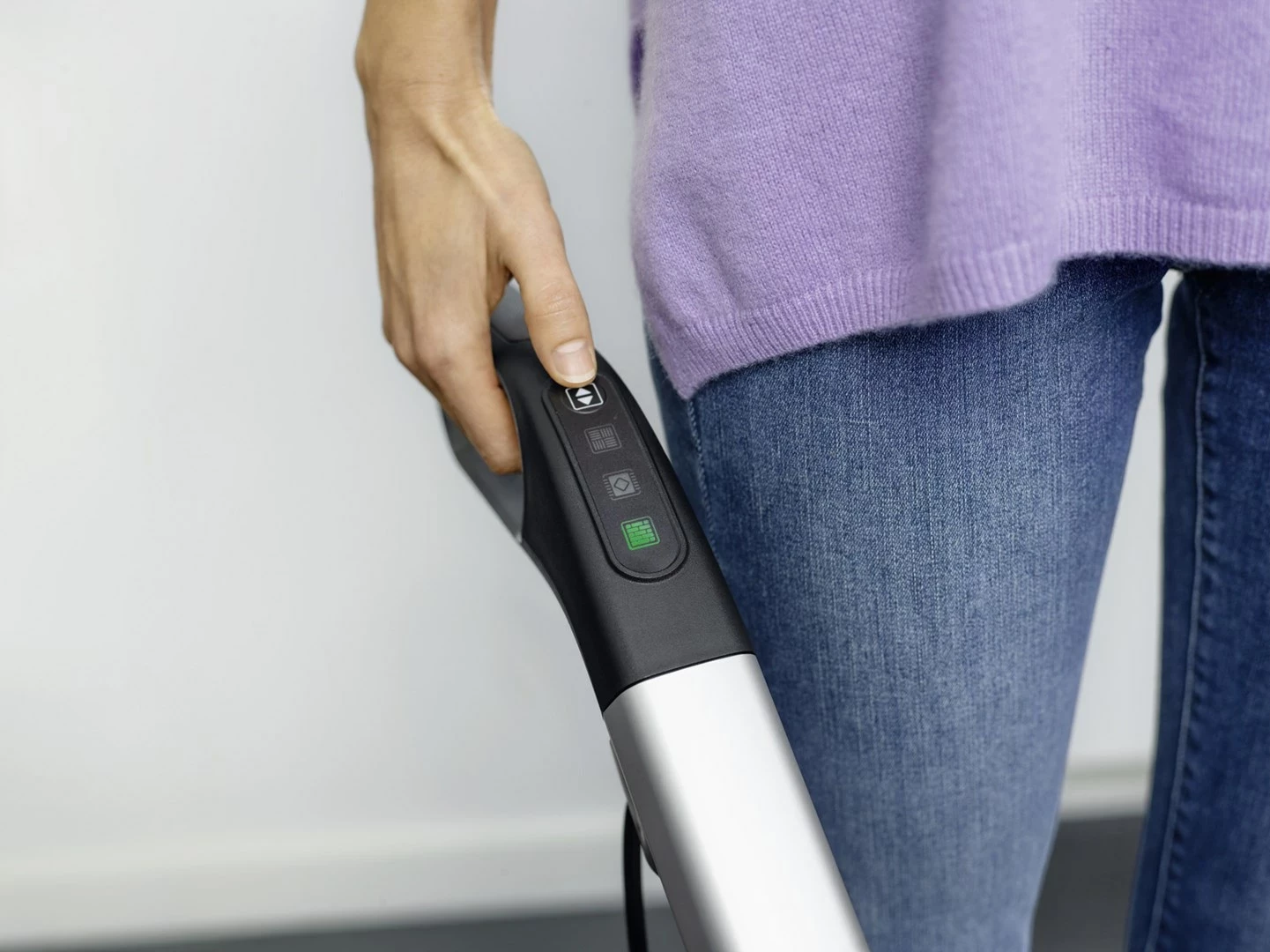 Parna sesalnik SC 3 UPRIGHT Karcher, 0,5 L, 1600 W, bela, črna