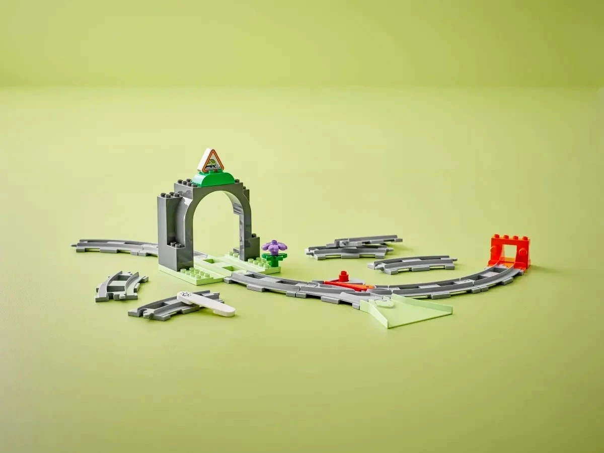 Tunel in tračnice — LEGO DUPLO 10425, 20 kosov
