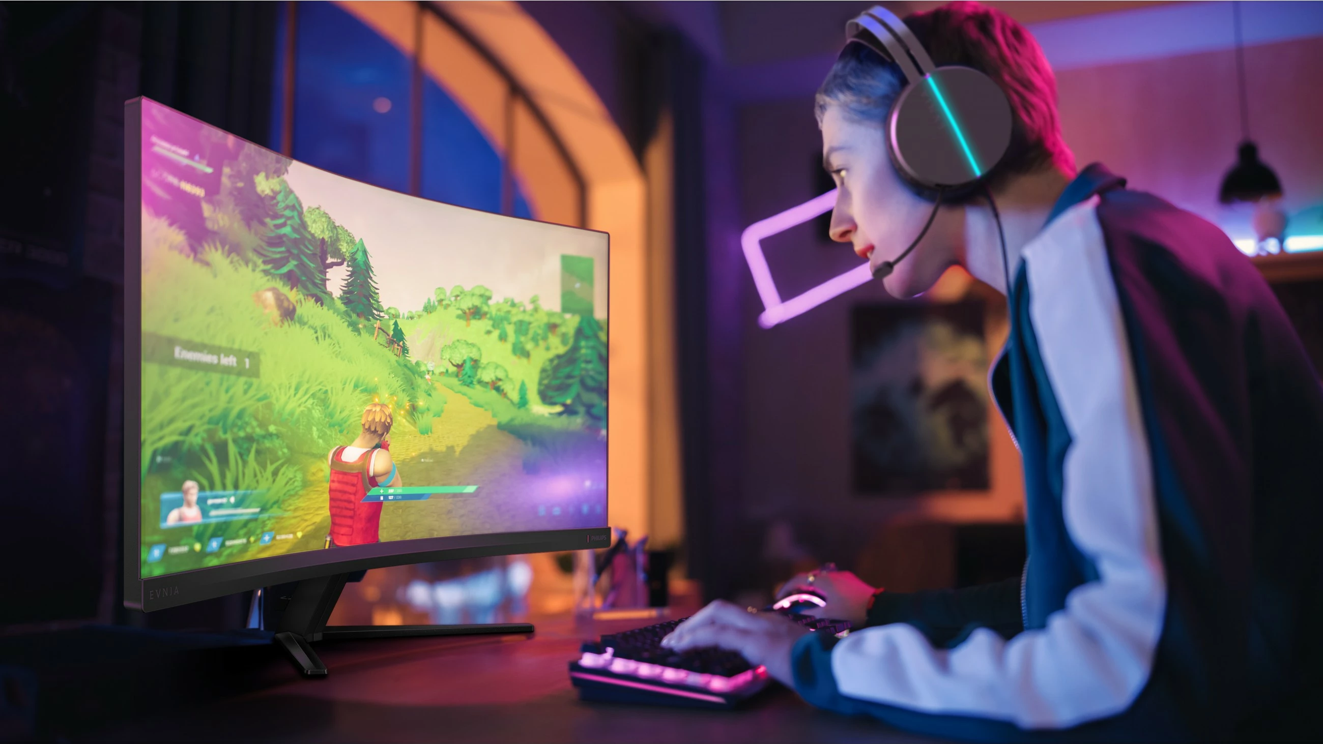 Ukrivljen 32-palčni QHD monitor, 180 Hz, siv, Philips 32M2C3500L Ukrivljen 32-palčni QHD monitor, 180 Hz, siv, Philips 32M2C3500L