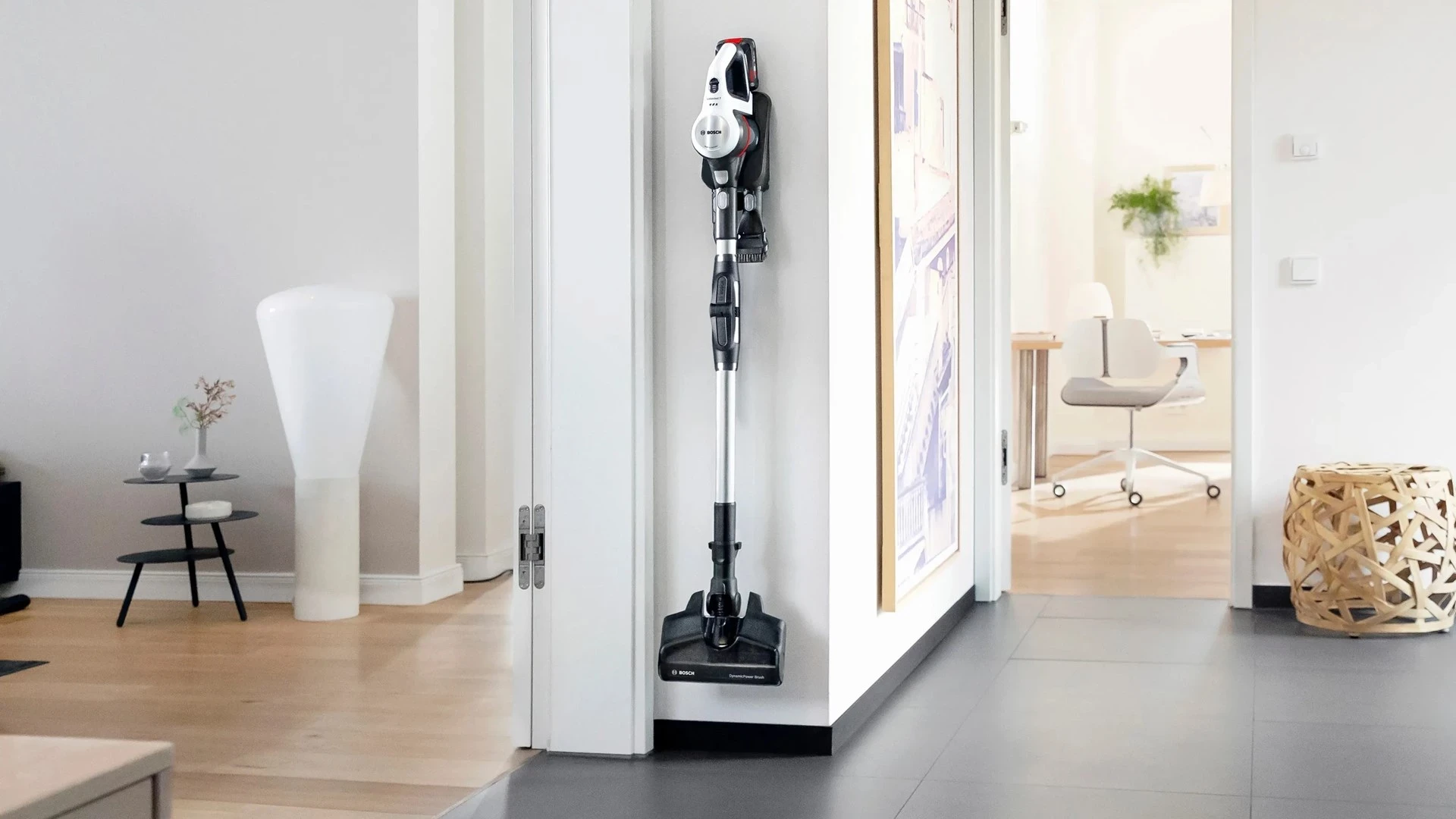 Sesalnik na baterijo BOSCH BCS 711XXL, črn Sesalnik na baterijo BOSCH BCS 711XXL, črn