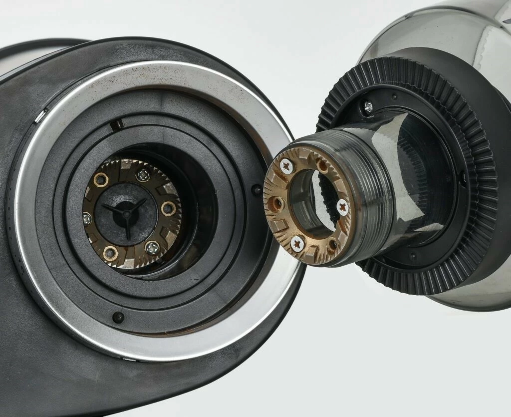 Mlinček za kavo, 250 g, črn/srebrn Blaupunkt FCM501