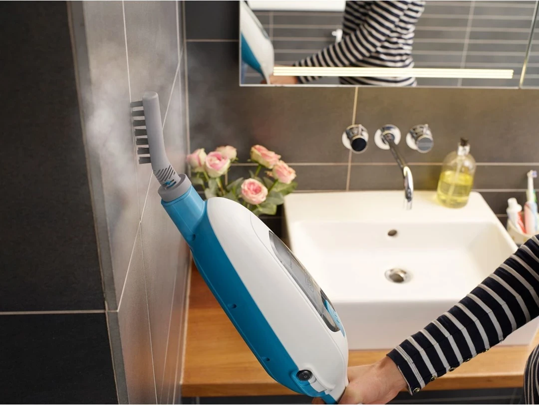 Sesalnik Black & Decker FSMH13E10-QS