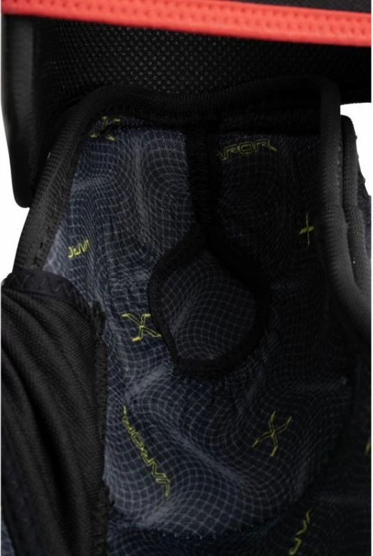 Komolčniki za hokej za moške Bauer Fly40 Sr 1064859, črni