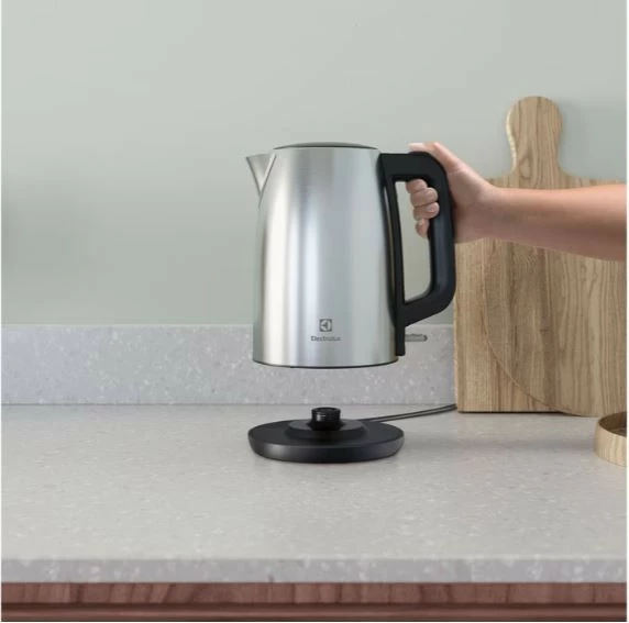 Električni čajnik, 1,7 l, nerjaveče jeklo Electrolux Create 3 E3K1-3ST