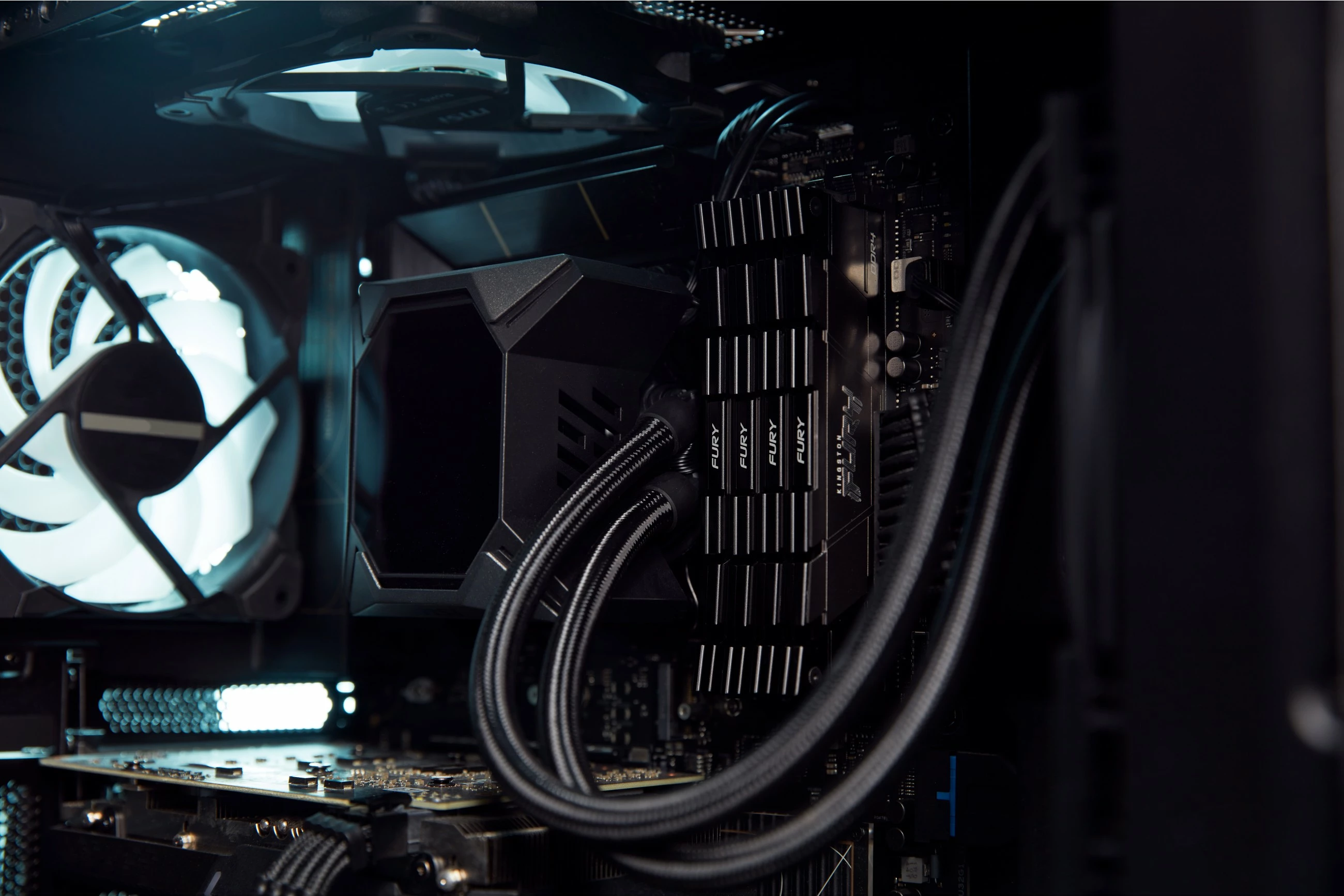 Možnost RAM Kingston FURY Renegade 16GB 5333MT/s DDR4 CL20, črn