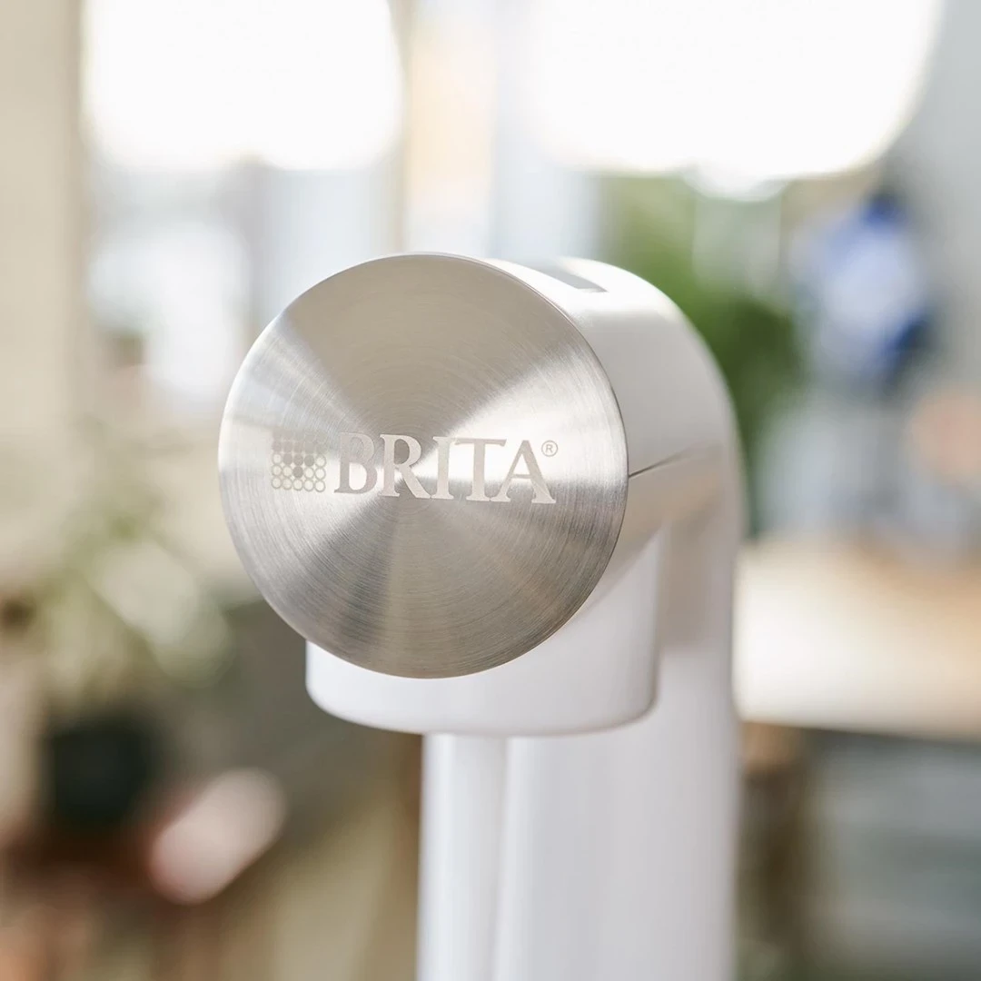 Naprava za gaziranje vode Brita, bela