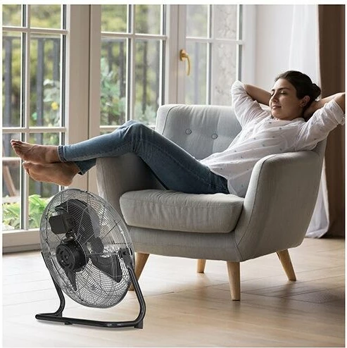 Ventilator za tla, 3 hitrosti, 120 W, črn BLACK+DECKER BXEFF121E