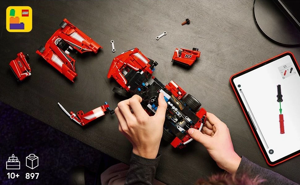 Detajni komplet za sestavljanje Ferrari FXX K LEGO Technic 42212, 897 kosov, večbarven