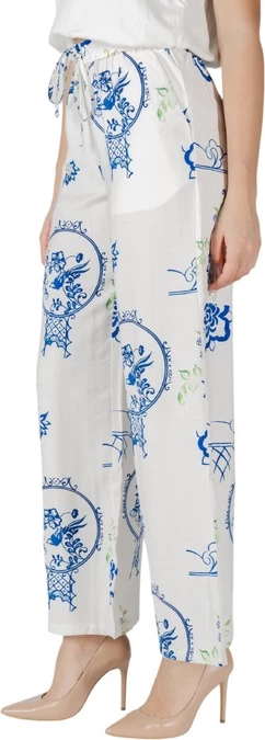 Dekliške/Ženske hlače Ichi, bele