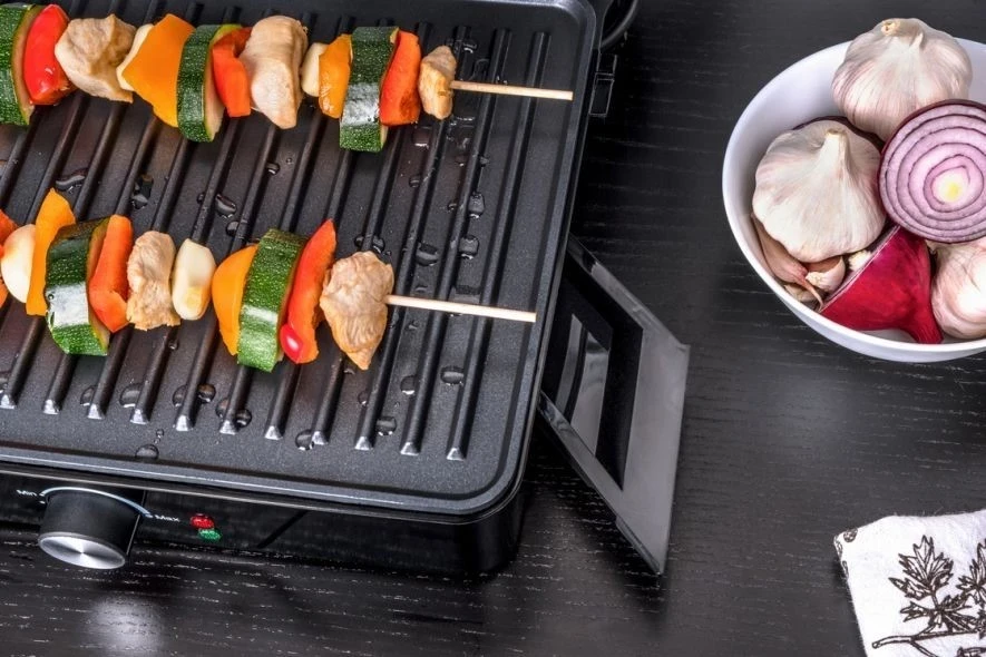 Gril namizni, Eldom, srebrn