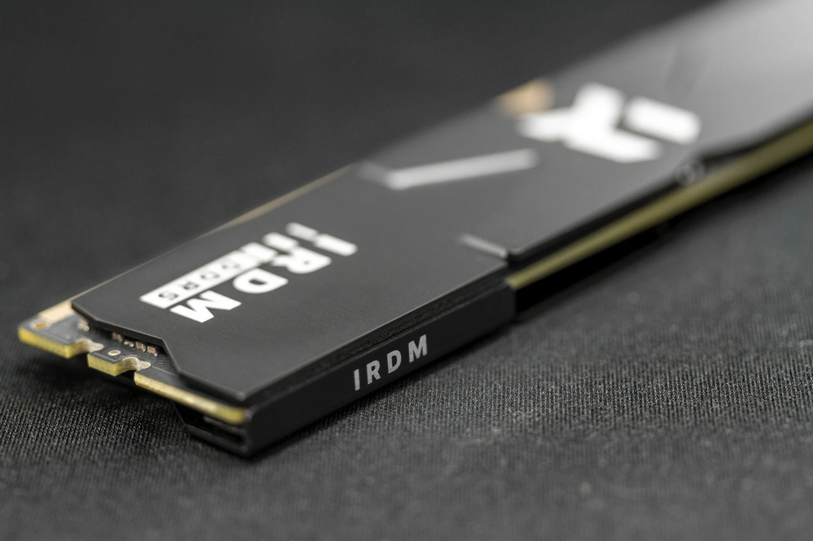 RAM pomnilnik GOODRAM IRDM DDR5, 32GB (2x16GB), 6400 MHz, CL32, črn RAM pomnilnik GOODRAM IRDM DDR5, 32GB (2x16GB), 6400 MHz, CL32, črn