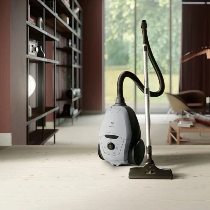 Sesalnik Electrolux Pure D8 PD82-4MG, s priključnim kablom, sivi