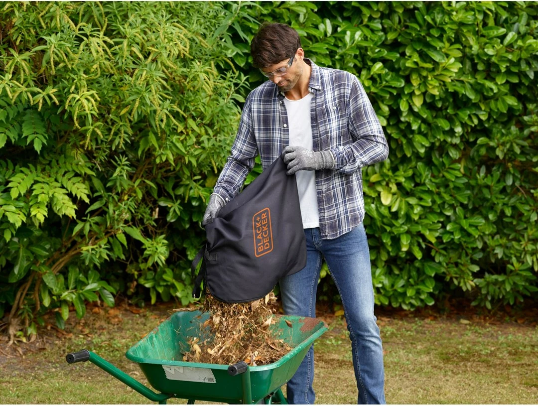 Sesalnik z vakuumom in puhalnik listja Black & Decker BEBLV260, 2600 W, 40 L, črn