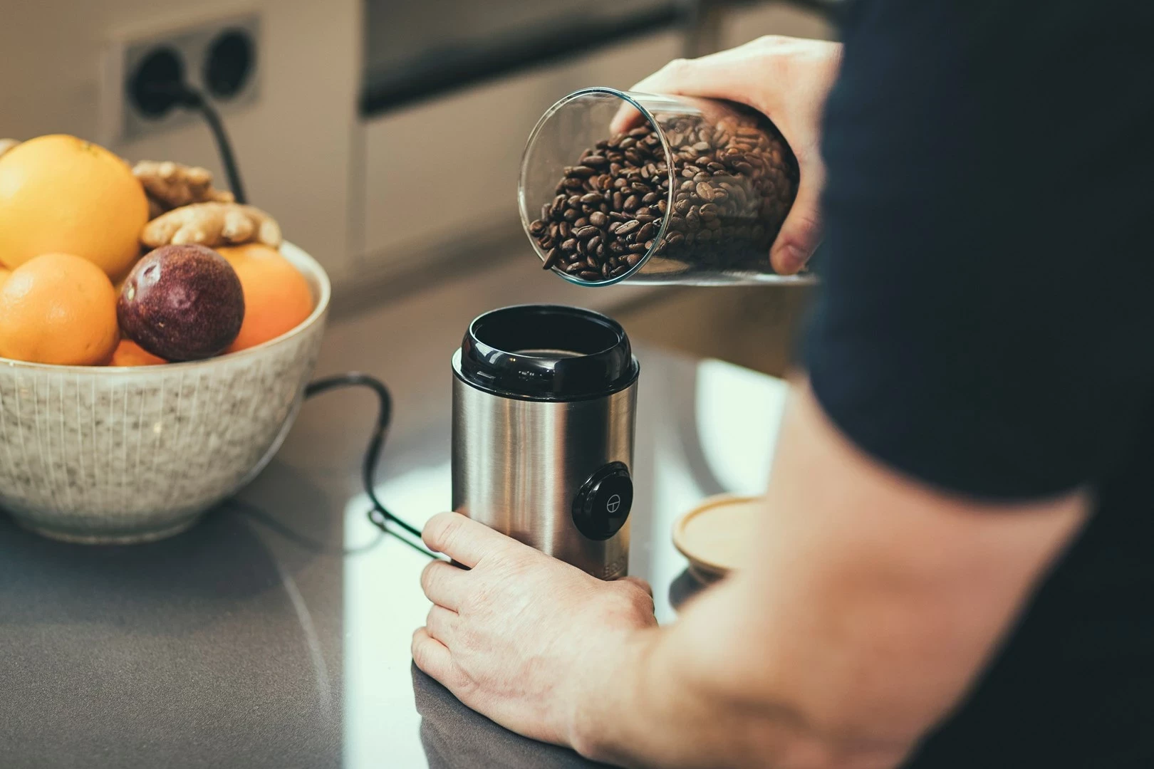 Mlinček za kavo Severin KM 3879, 50 g, 150 W, inox Mlinček za kavo Severin KM 3879, 50 g, 150 W, inox