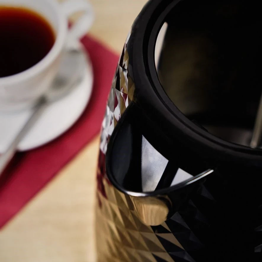 Električna vrelka 1,7 L 2200 W, črna — Eldom C280C