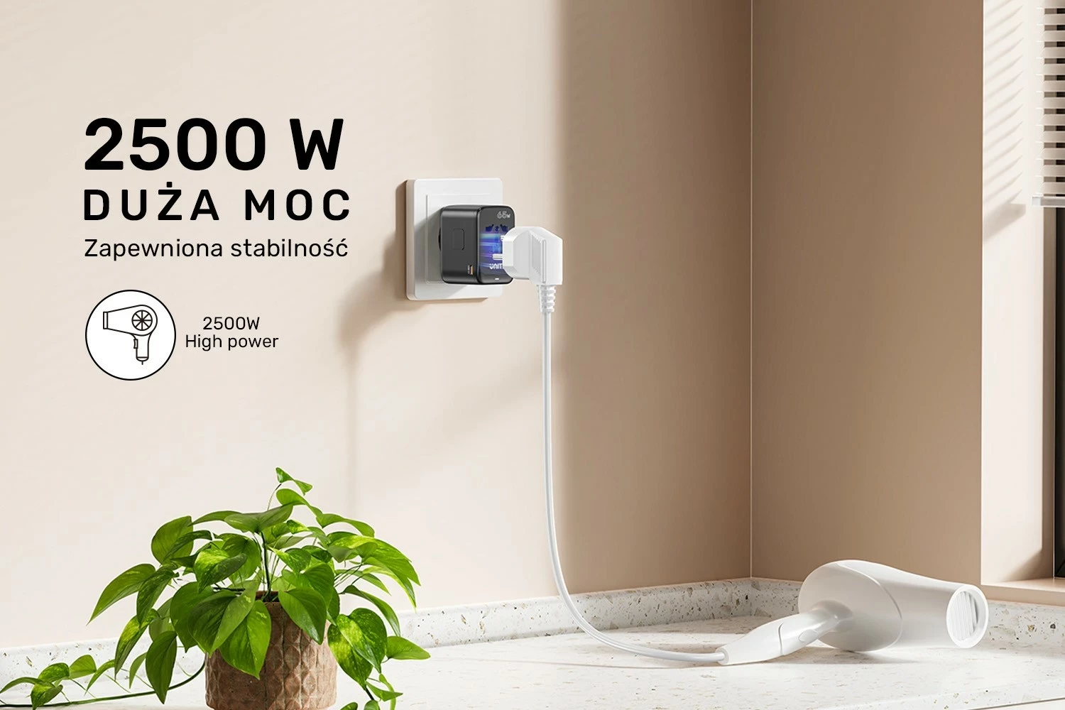 Potovalni polnilnik 65 W Unitek