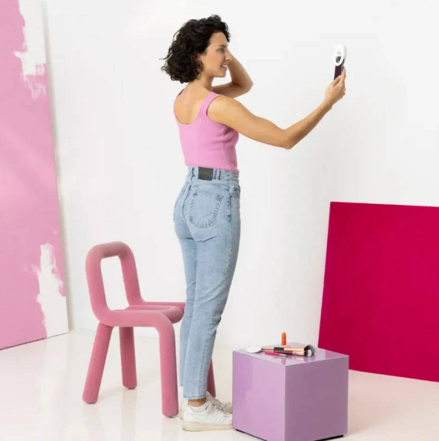 Ličilna ogledala z LED osvetlitvijo Medisana Ecomed CM-20E, bela