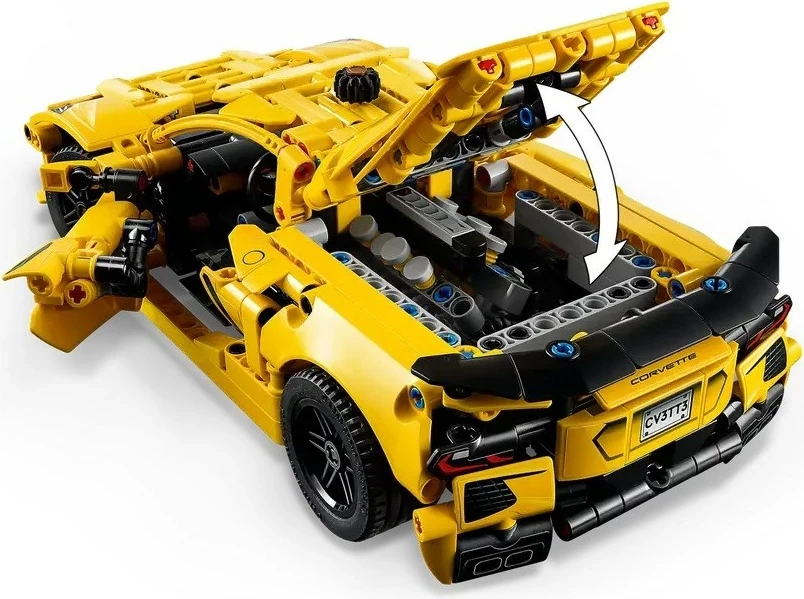 Detajni model Chevrolet Corvette Stingray, 732 kosov, rumen - Lego Technic 42205
