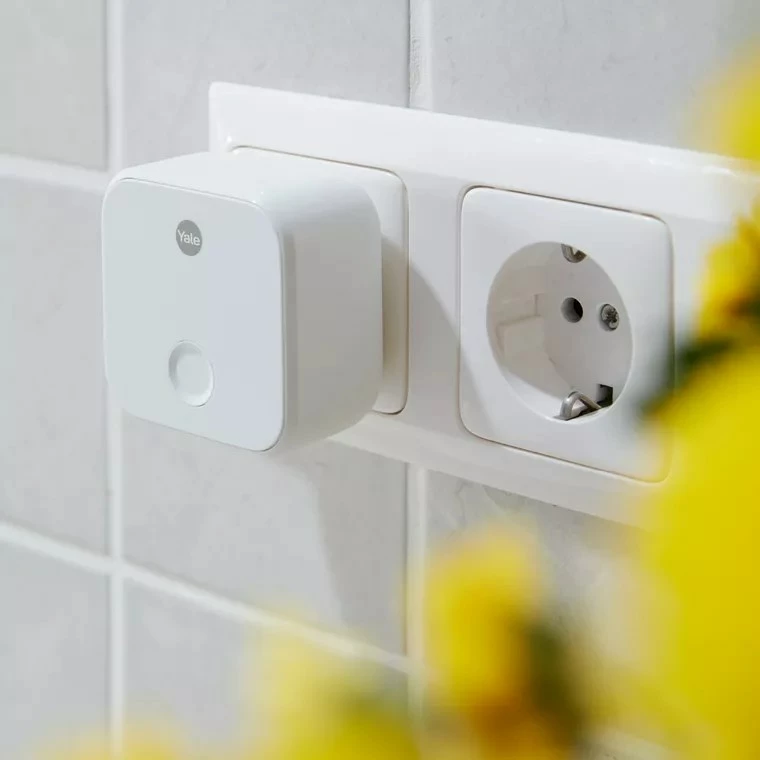 Wi‑Fi mostek Yale ConnectX, bel