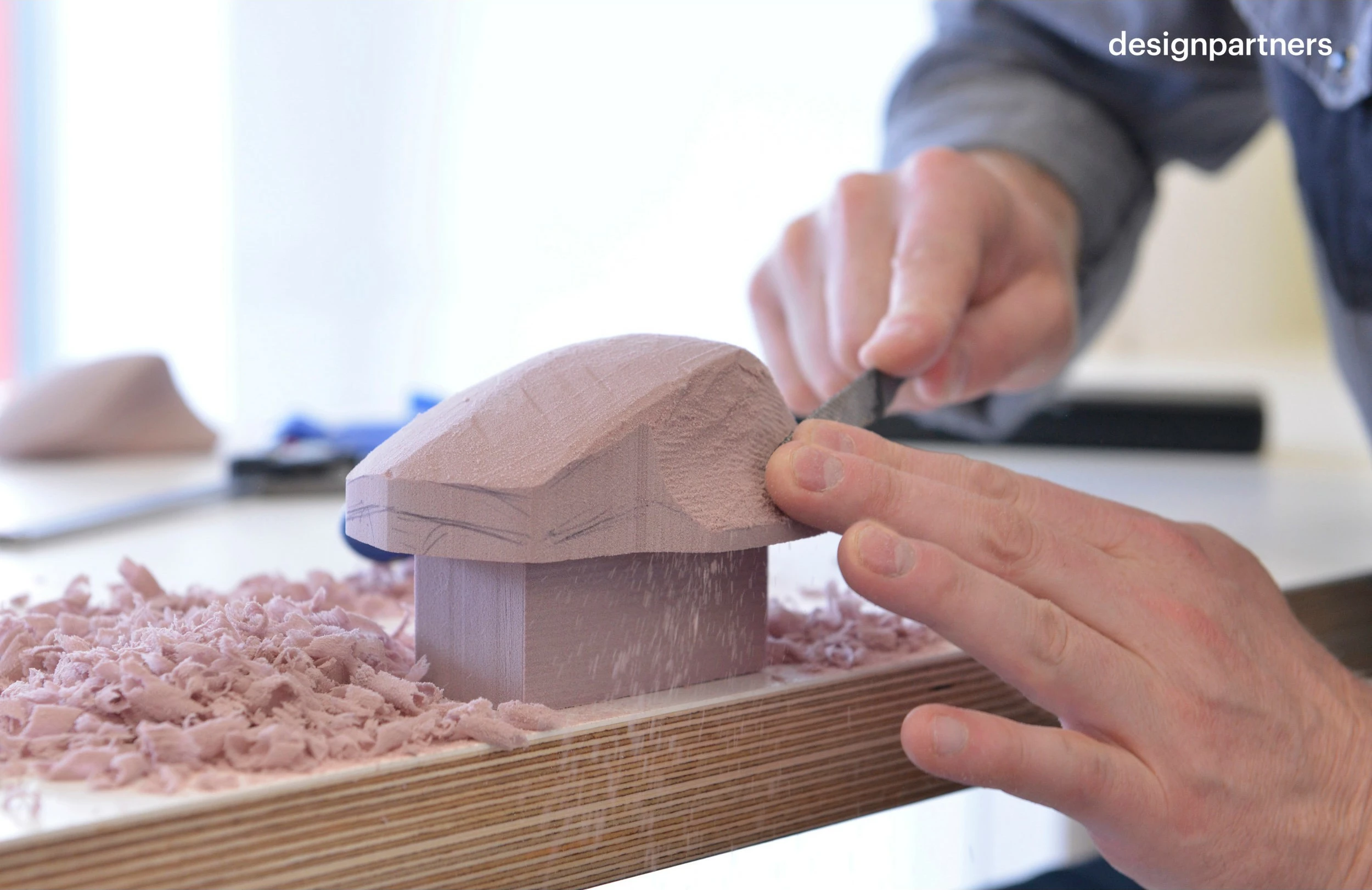 Ergonomski miš Logitech MX Master RF Bluetooth 1000 dpi, črn