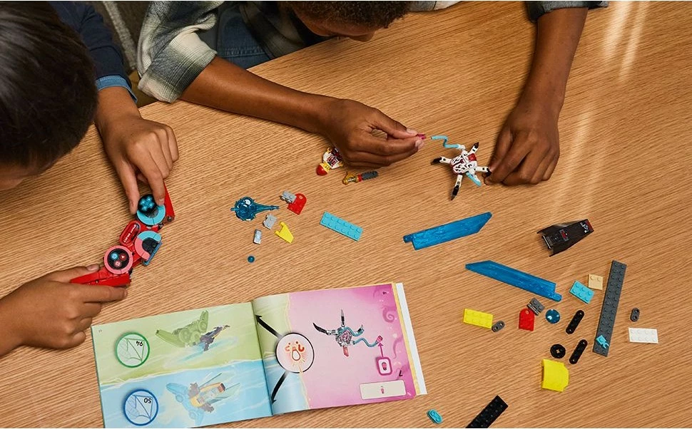 Gradbeni set DREAMZzz Cooper's Gaming Controller Jet LEGO 71489, 266 delov, večbarven