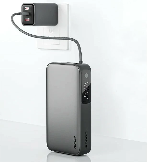 Power bank 20000 mAh, 130W, 4x USB, USB-C kabel, LED, siv - AUKEY PB-Y48 Spark Sling