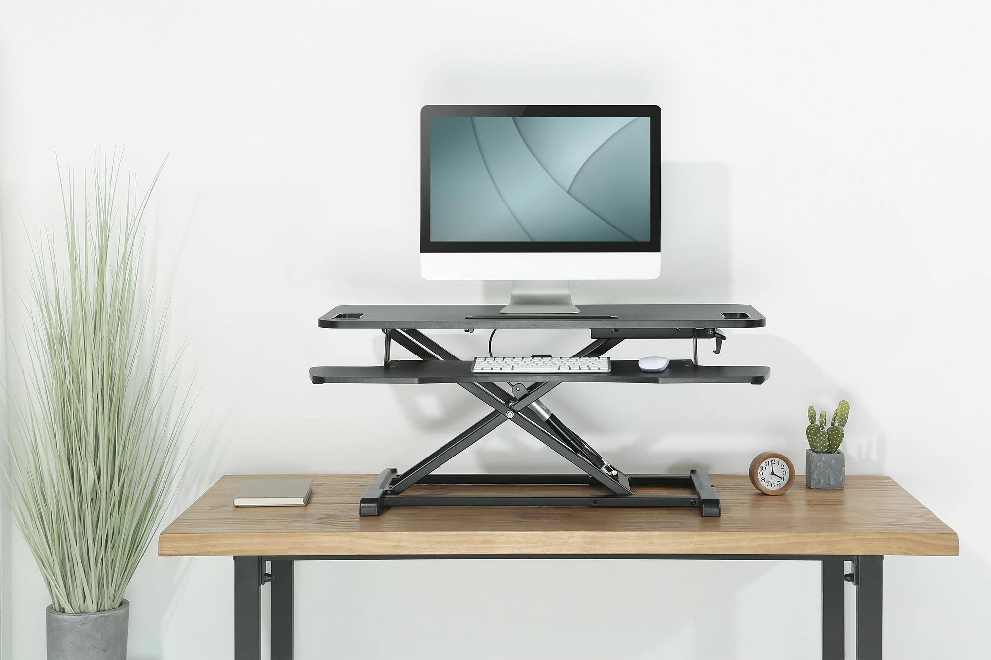 Ergonomski namizni dvigovalnik Workspace Riser, Digitus, ročno nastavljiv 95x62 cm, črn