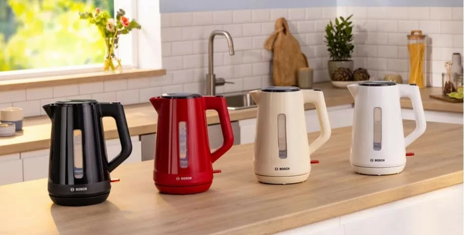 Električni grelnik vode MyMoment TWK1M124 Bosch, 1,7 L, rdeč