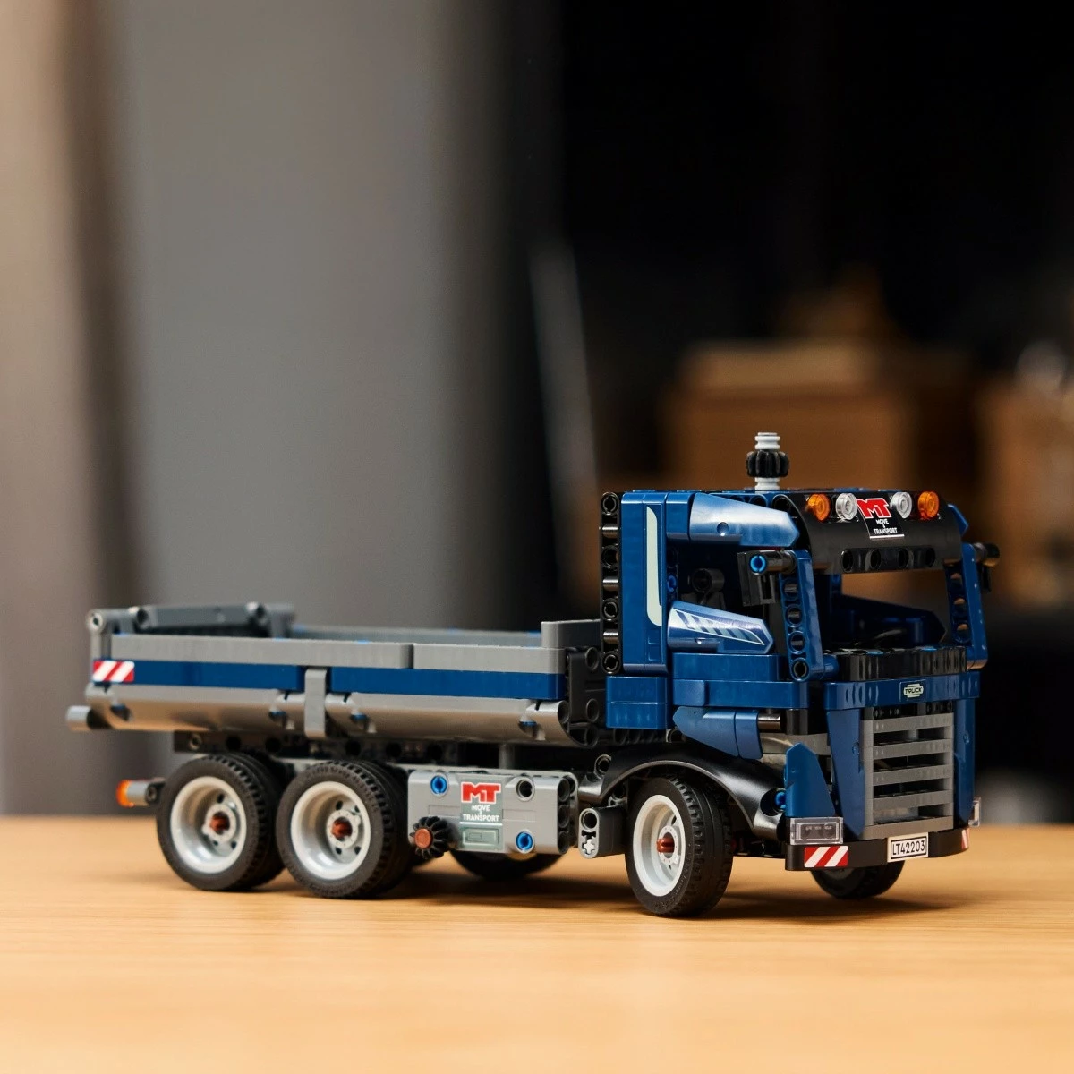 Nakladalni tovornjak LEGO Technic Tipper Truck 42203, 462 kosov, moder