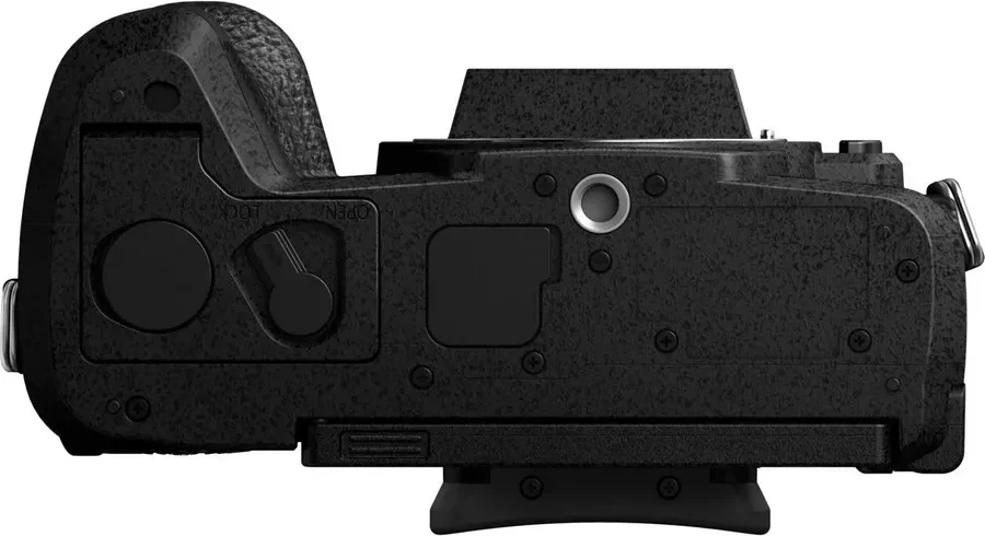 Brez ogledala kamera LUMIX G97 z objektivom VARIO 12-60mm F/3.5-5.6, Panasonic, črna