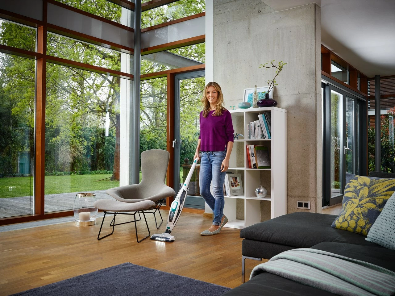 Brezžični sesalnik 2-v-1, brez vrečke, 20V, bel/moder Leifheit PowerVac Brezžični sesalnik 2-v-1, brez vrečke, 20V, bel/moder Leifheit PowerVac