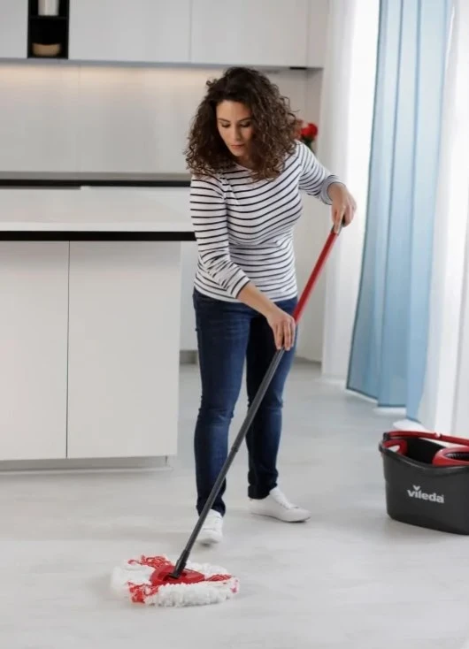 Rotni komplet za pomivanje tal Vileda Turbo, rdeč