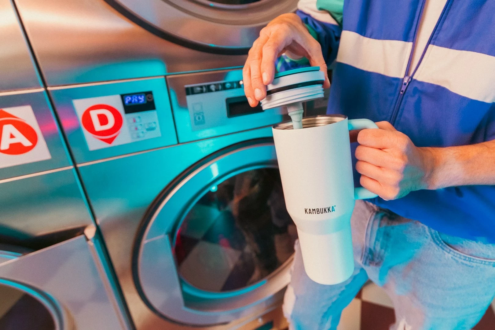 Termos Kambukka Rio Tumbler 950 ml, Frosty Coconut, moder