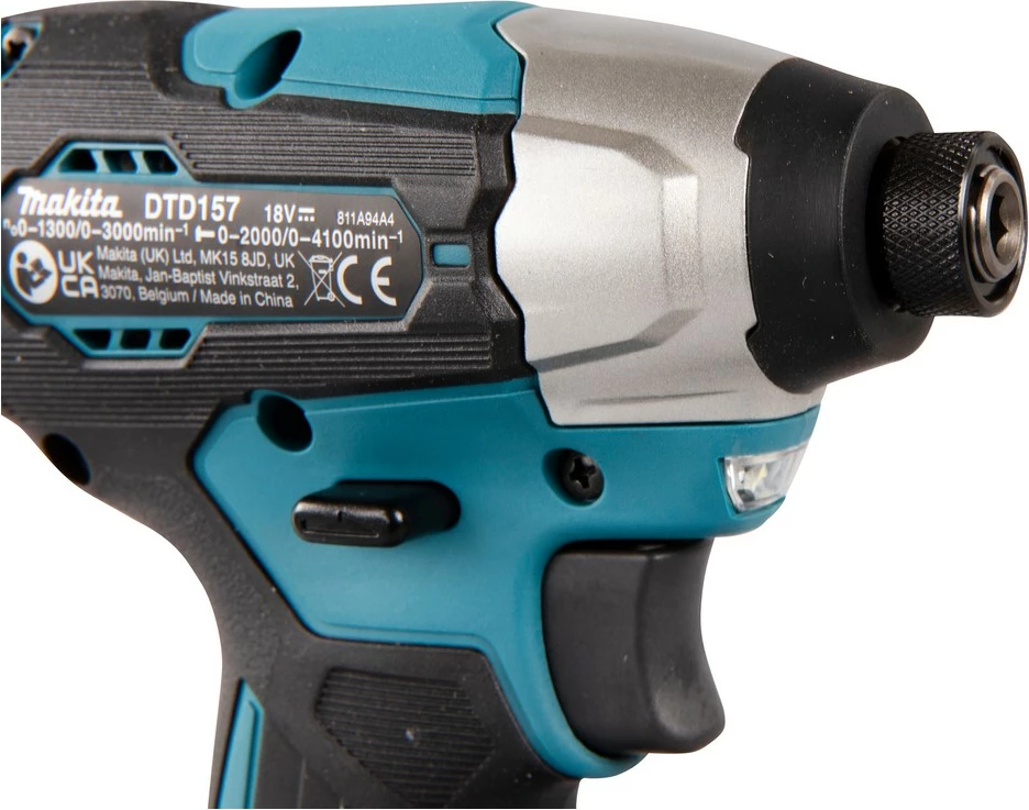 Vrtalni udarni ključ, Makita DTD157Z, brezkrtačen, 18 V, 1/4", 3000 RPM, črno/zelena