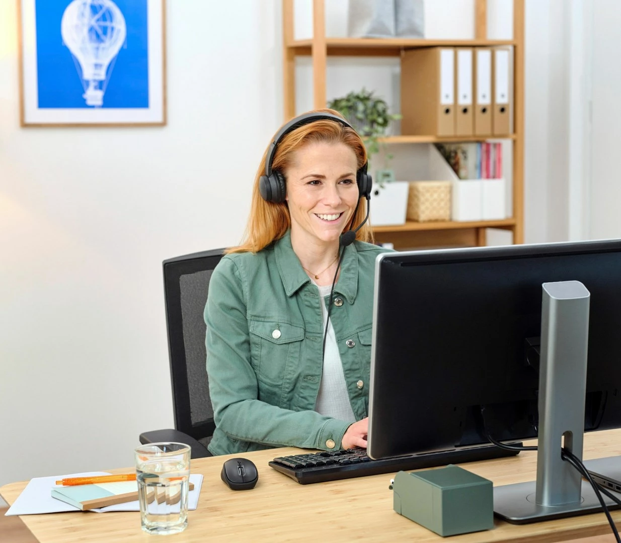 Naglavne slušalke z mikrofonom, z žico, za pisarno/klicni center Trust HS-150, črne