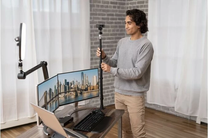 Teleskopski nosilec s sponko za mizo Kensington A1000, K87654WW, črn