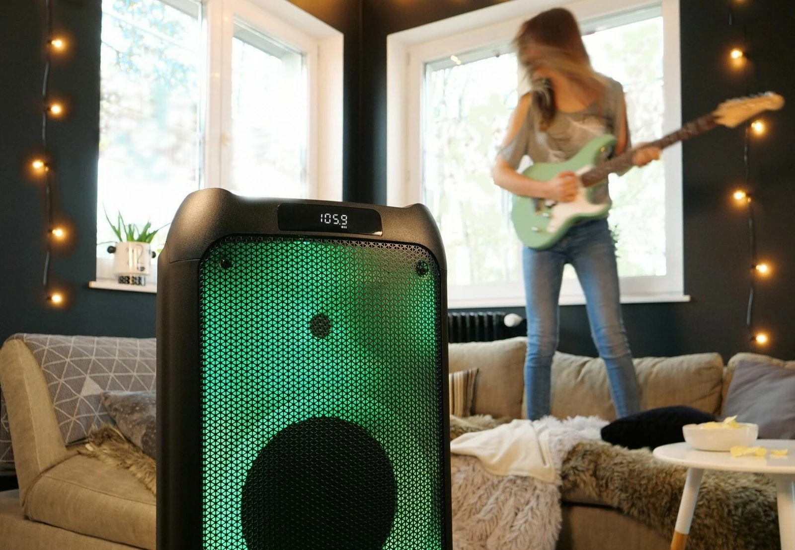 Zvočnik PartyBox z Bluetooth, karaoke, 1000 W, črn, 2 brezžična mikrofona, Blaupunkt PB10DB