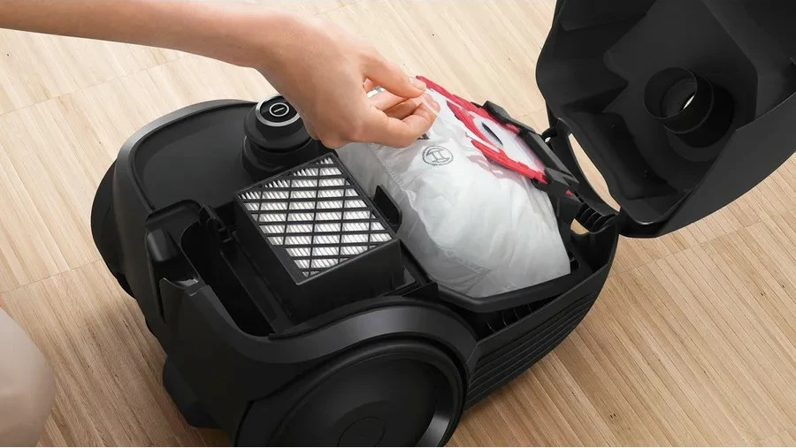 Sesalnik za suho čiščenje, Bosch Serie 2 BGDS2CHAMP, 600 W, boben, 3,5 L, črn