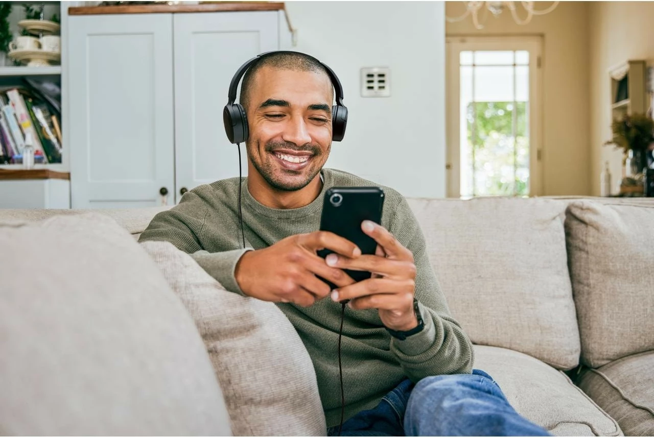 Slušalke USB-C, z mikrofonom, kabel 1,2 m, full-size, črne JVC HA-S33UC