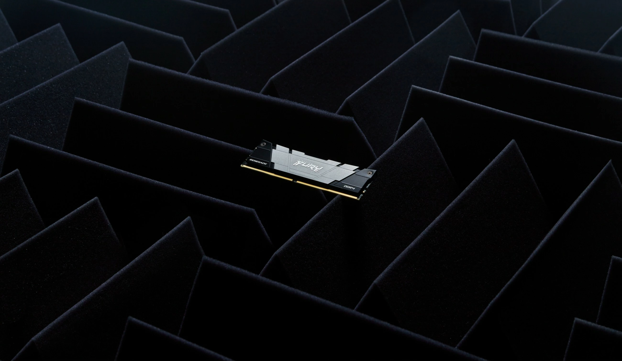 Možnost RAM Kingston FURY Renegade 16GB 5333MT/s DDR4 CL20, črn