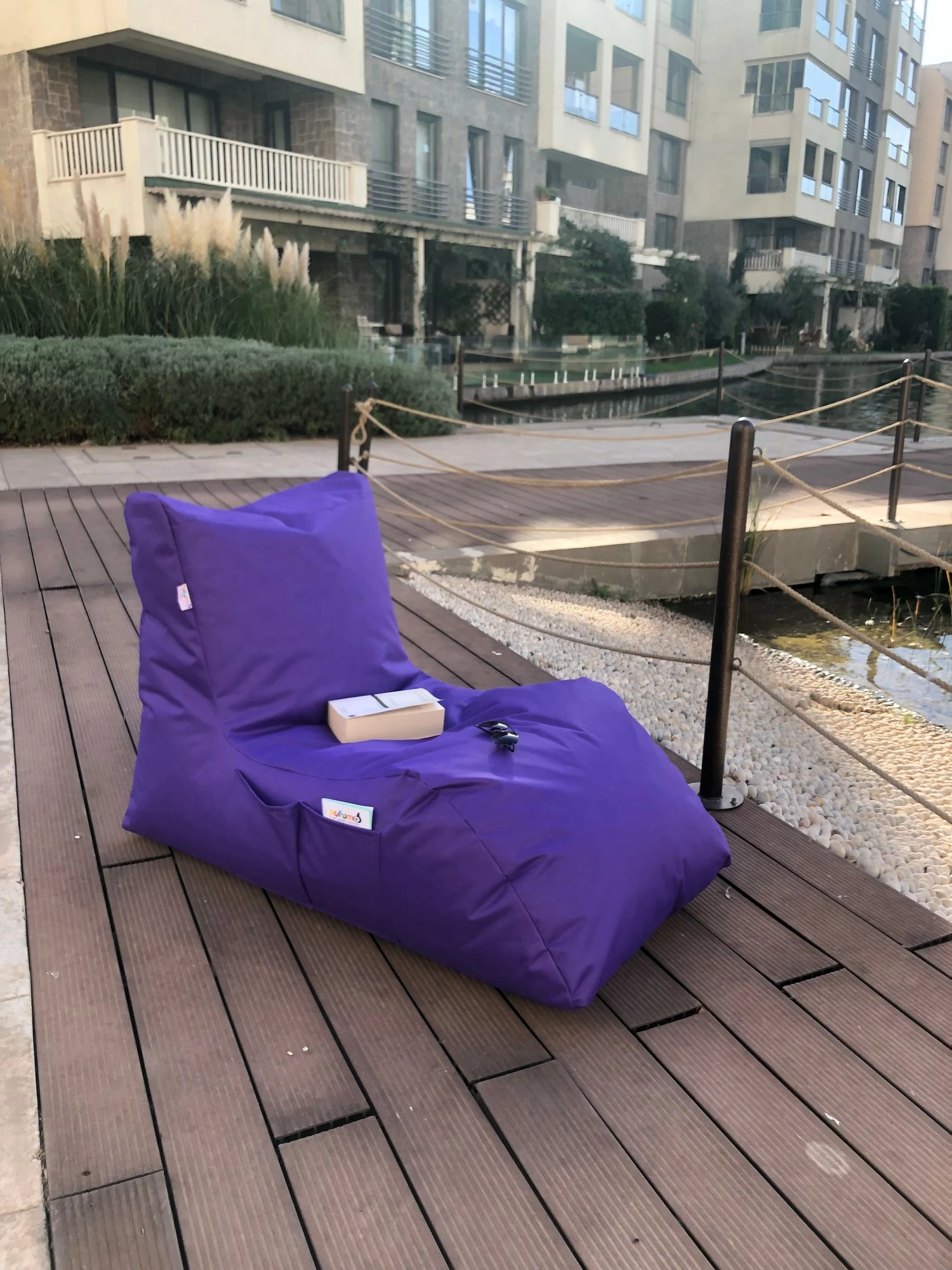 Sedežna vreča za sprostitev (daybed), Atelier del Sofa, vijolična