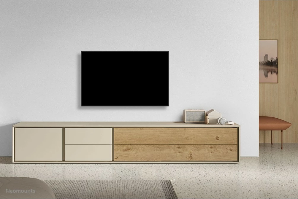 Stenski nosilec za TV Newstar Neomounts WL35-550BL12, do 65 palcev, nagib, VESA 200x200, črn Stenski nosilec za TV Newstar Neomounts WL35-550BL12, do 65 palcev, nagib, VESA 200x200, črn