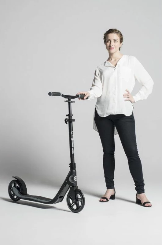 Udoben mestni skiro za moške, ženske in otroke, črn Globber