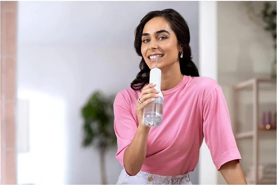 Irigator za zobe Philips Sonicare HX3826/31, bel