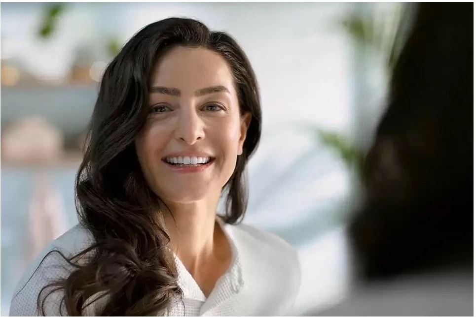 Kotaček za zobno ščetko Philips Sonicare S2 Sensitive HX6054/10, bel Kotaček za zobno ščetko Philips Sonicare S2 Sensitive HX6054/10, bel