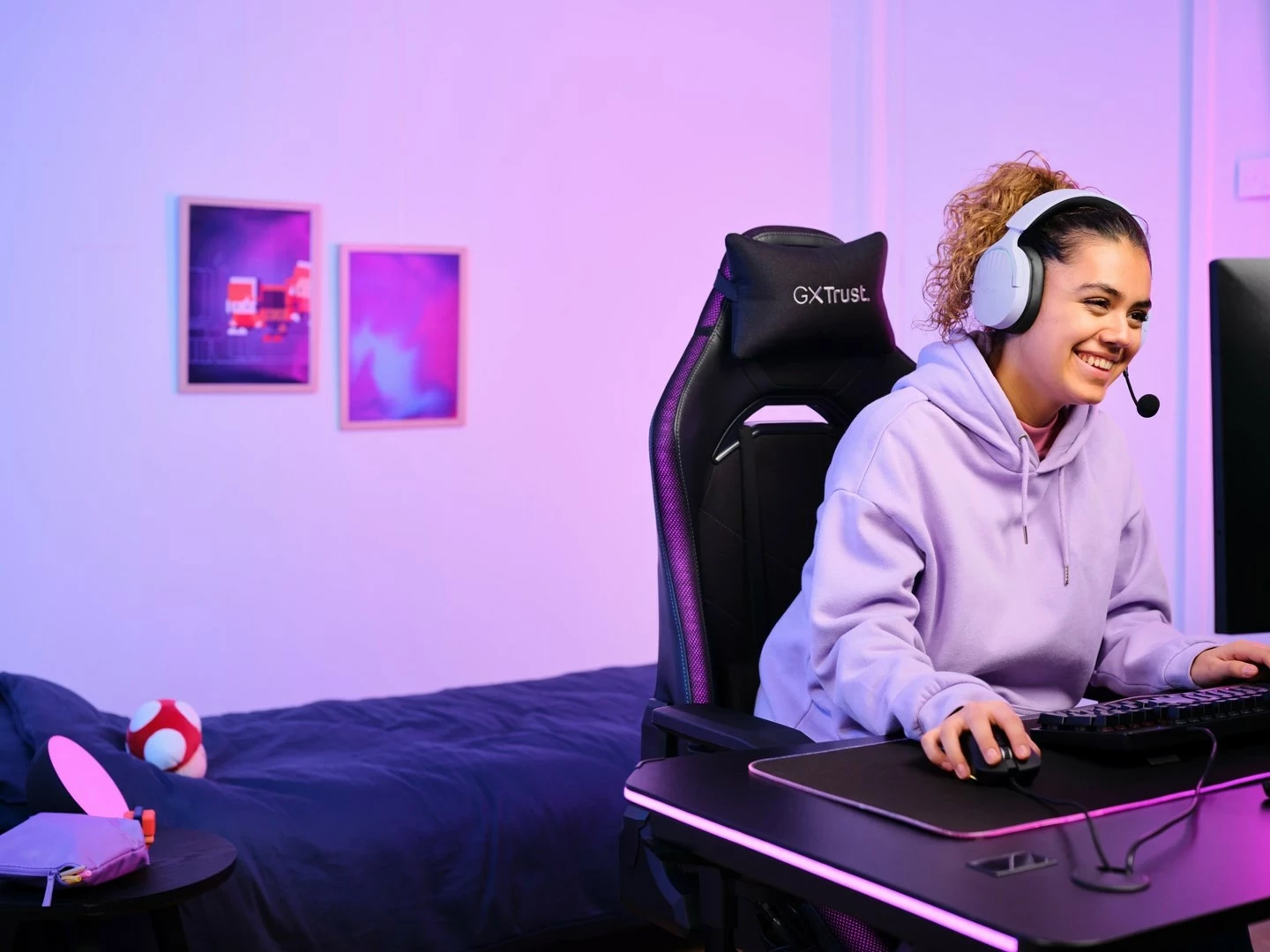 Slušalke za igre, žične in brezžične, USB Type-A, Bluetooth, Trust GXT 491P FAYZO, črne, vijolične