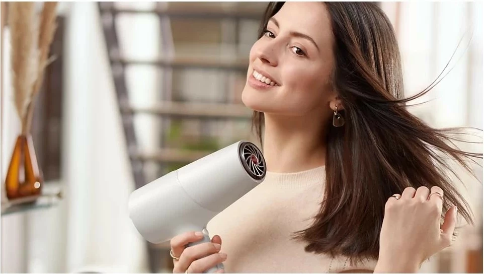 Sušilec za lase, 2100 W, bel — Philips BHD501/00 Sušilec za lase, 2100 W, bel — Philips BHD501/00